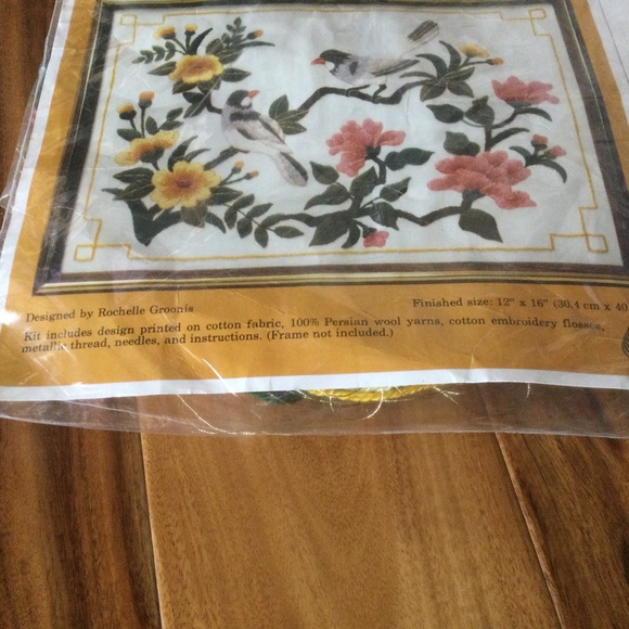 ✔️Vintage NIP Creative Circle Needlepoint 0332 Chinese Birds and Flowers - Picture 3 of 5